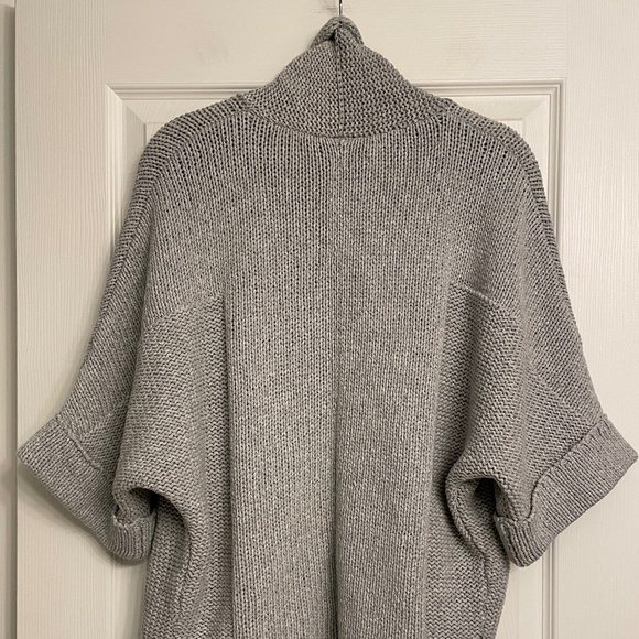 LOFT Cropped Swing Front Sweater - Picture 6 of 11